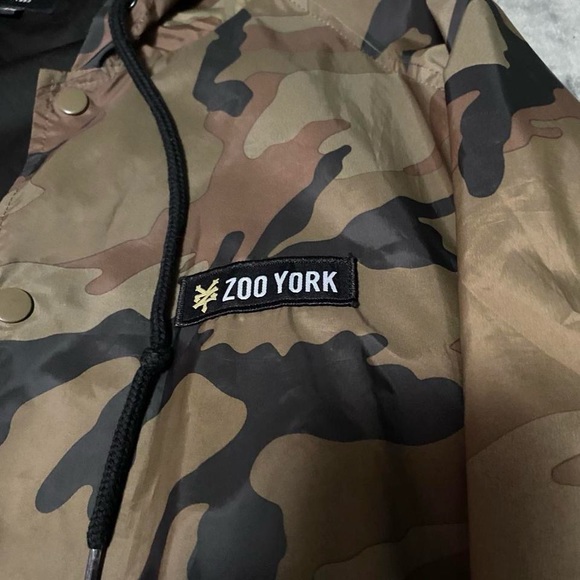 Zoo York Hooded Camo Windbreaker Coach Jacket - Picture 3 of 4